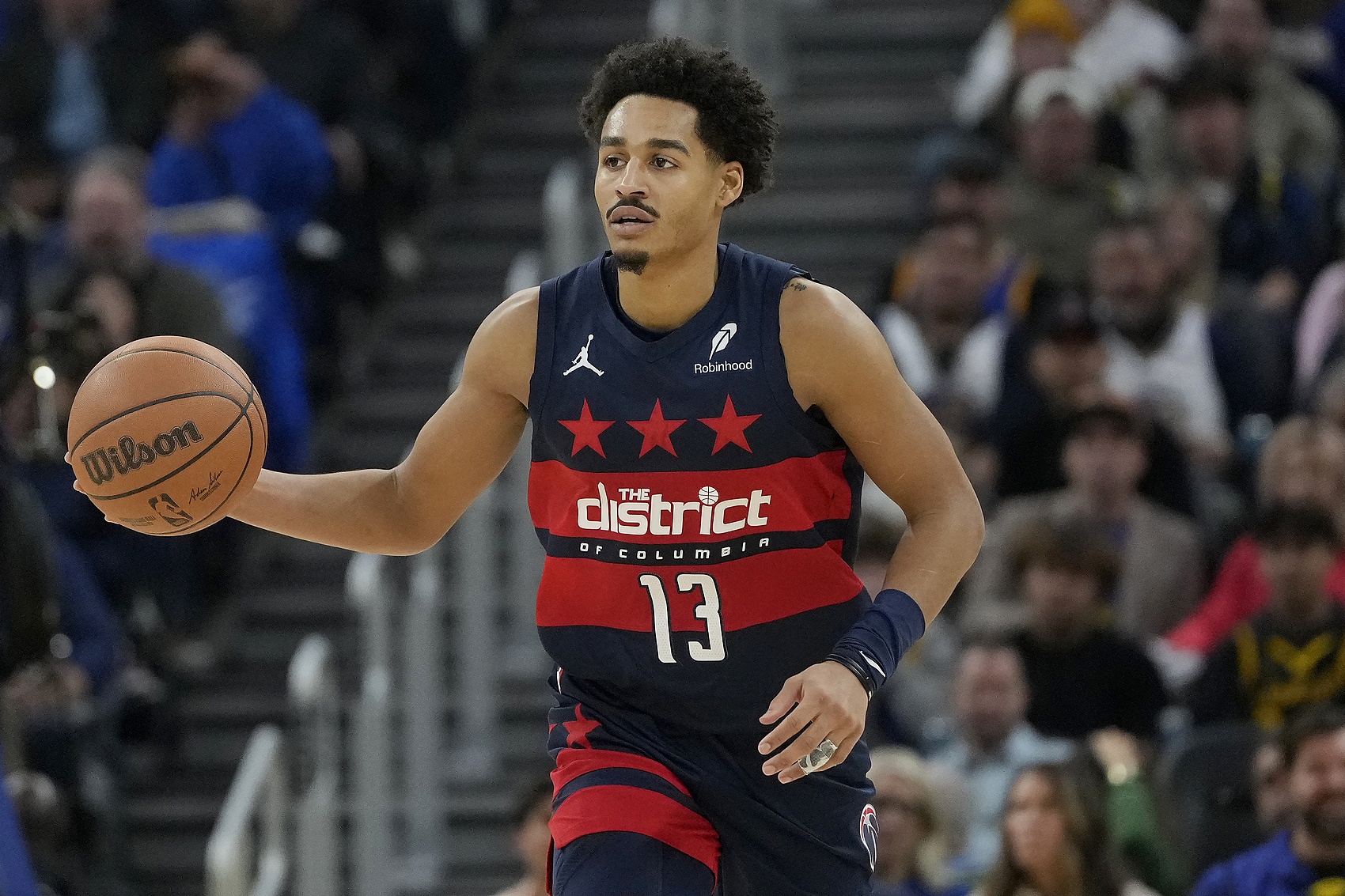 先发制人！普尔首节三分4中3独得11分 正负值+5